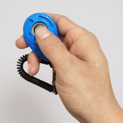 Clicker d’Entraînement Chien – Outil de Dressage Positif pour Animaux